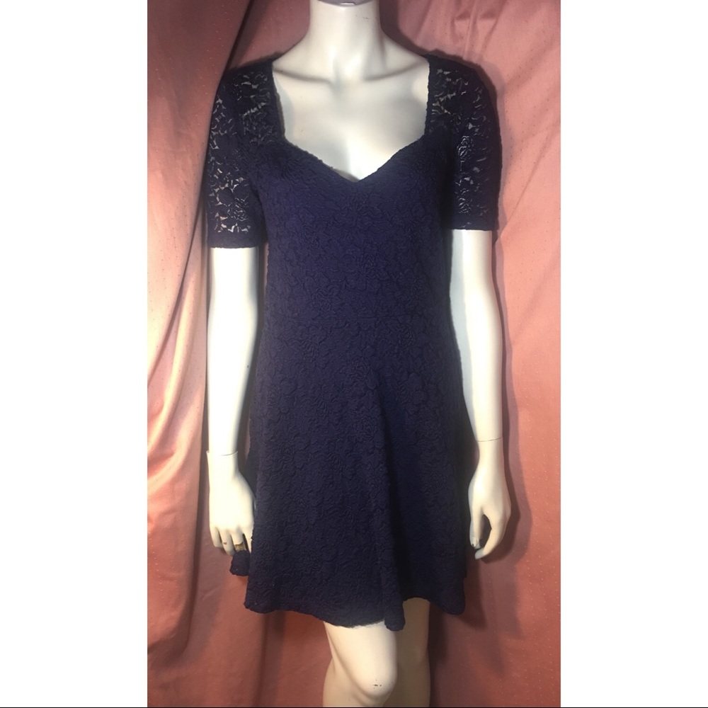 Kimchi Blue Navy Sweetheart Romantic Lace Dress